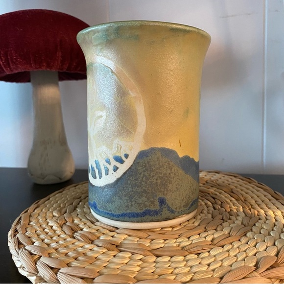 Vintage Hugh Crosby Pottery Mug Handmade Flower Tulip Blue Green Nova Scotia Art - Picture 2 of 13